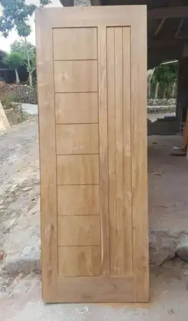 Pintu kusen bahan kayu jati dan mahoni
