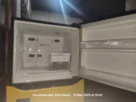 Kulkas LG 2 Pintu masih sehat dan normal