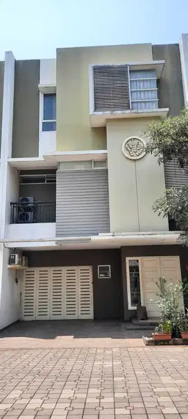 Dijual Cepat Rumah Gading Lavender, Kelapa Gading, Jakarta Utara