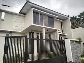 Strategis! Rumah Candi Panggung Akordion Dekat Kampus UB