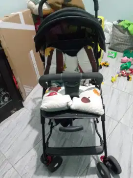 Di jual stroller no minus ya mulus