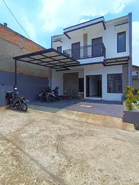 Jual rumah di Kahfi 2 dekat stasiun Lenteng agung Jagakarsa Jaksel