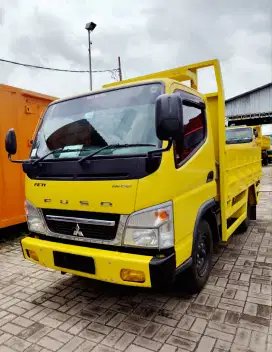 MITSUBISHI COLT DIESEL CANTER 4 BAN BAK 3 WAY BARU JALAN 2010 KM SAJA