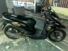 Beat street 2018 warna hitam