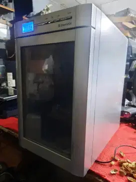 Kulkas Mini / Show Case minuman mini