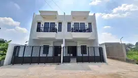 DIJUAL Rumah 2 Lantai dkt Alun2 KOTA depok Free Semua Biaya2 tanpa dp