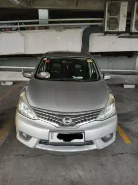 Dijual grand livina thn 2017