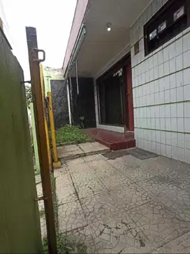 Rumah Strategis Pusat Kota di Sayap Ciateul Bandung