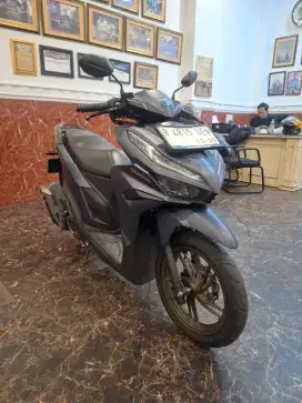 VARIO 125 CBS ISS SP CASH KREDITSYARAT KTP KK, KTP DAERAH BISA PROSES