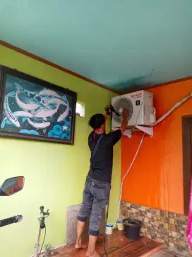 Service AC+Freon,Bongkar Pasang AC,Mesin Cuci,Kulkas,Dll