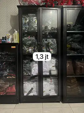 Lemari Alumunium Kaca