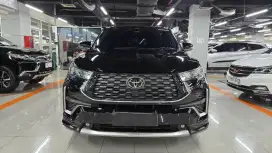 Toyota inova zenix Q Hibrid tss modelista 2023 antik