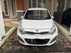 Kia Rio AT 2012