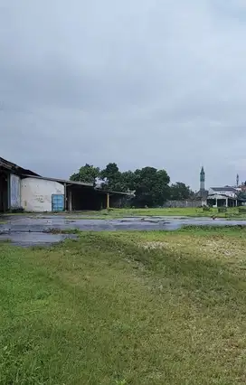 Dijual Murah Gudang dan bangunan hitung tanah