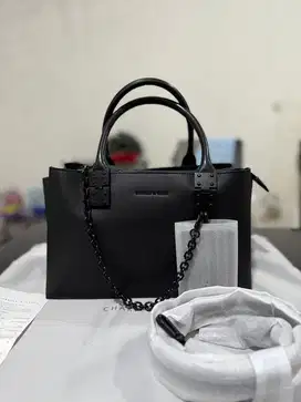 Tas charles and keith chain full