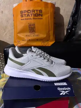 sepatu reebok running original new