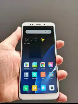 Redmi 5+ ram 3/32  mulus