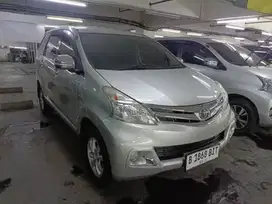 Dp 5 jt Toyota Avanza G matic 2015 Seger JoSss