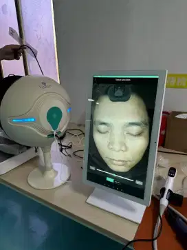 Cari pegawai salon