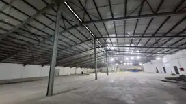 Sewa gudang bagus siap pakai , jarang ada , lantai cor beton