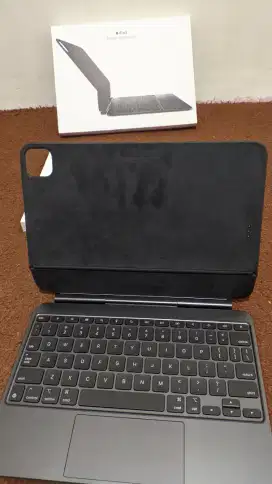 Magic keyboard iPad pro m4