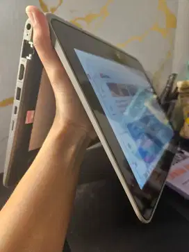 LAPTOP FLIP 360 HP ISTIMEWA