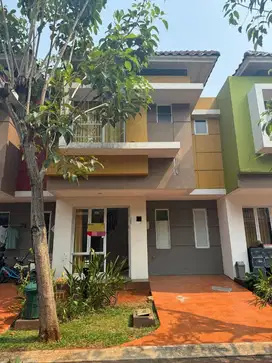 Dijual Murah Ada 4 Rumah Cluster Malibu Village Gading Serpong