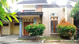 Rumah Di Cluster ,Habis Renov Bersih Depan Lor In