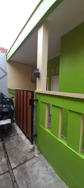 Rumah Strategis Tanah Seratus Komplek Ciledug