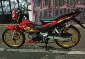 Honda Sonic merah