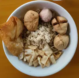 Mie Ayam Terkenal Yogyakarta Yammie Nandan 8.000 Enak komplit termurah