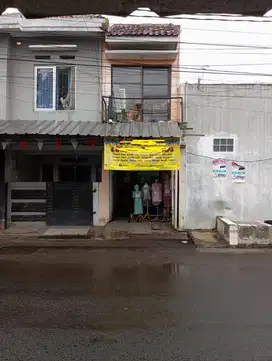 MURAH ruko ramai lokasi strategis harga 399jt di  margahayu buah batu