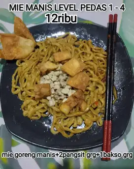 Rumah Makan Paling Terkenal di Yogyakarta Yammie Ayam Nandan 8.000 ada