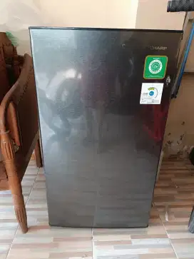 Kulkas sharp 1 pintu
