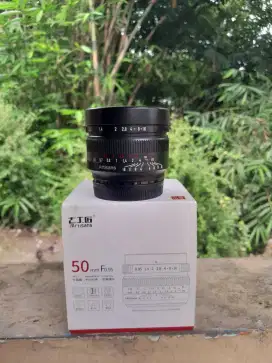 Lensa fix 7artisans 50 mm f0.95 for sony