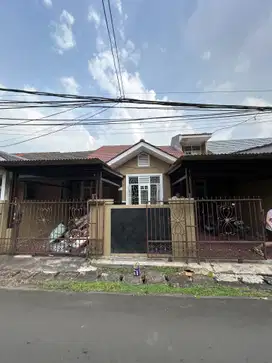 Sewa rumah 2 lantai baru renov cocok buat kantor di nusaloka bsd
