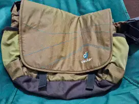 Tas selempang Deuter operated II coklat
