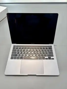 Macbook Pro Touchbar i5 2020 8/256