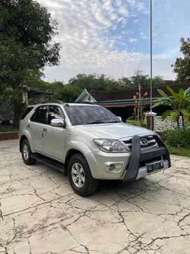 Fortuner G Luxury 2.7 At istimewa