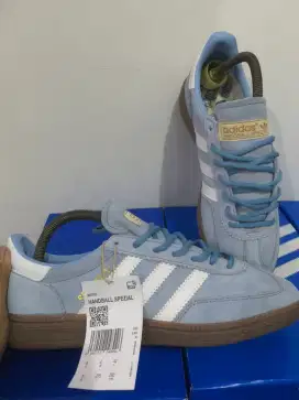 cuci gudang sepatu adidas made in vietnam