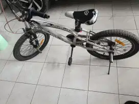 Di jual BMX merk Wimcycle shyotgun