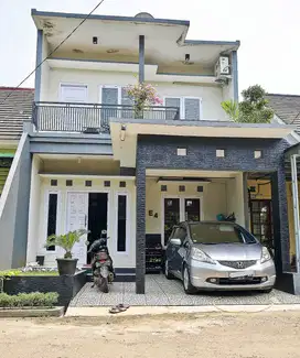 Rumah cantik di Beji Depok tanah baru Depok