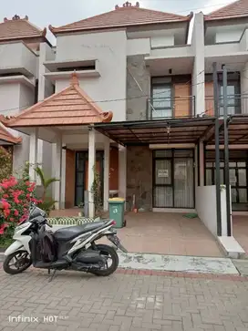 Rumah Minimalis di Komplek Soekarno Hatta