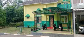 Dijual Rumah Kota Wisata cibubur hoek siap huni