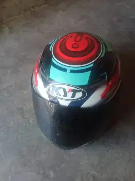 Jual helm KYT R-10