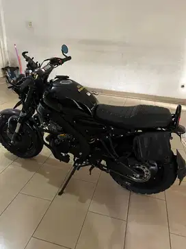 YAMAHA XSR 155 HITAM (MODIFIKASI)