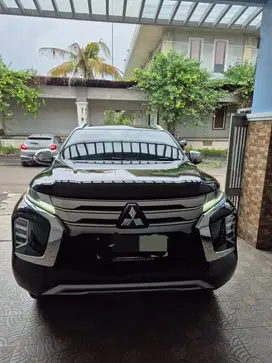 Pajero sport Dakar 4x2 2022 warna hitam