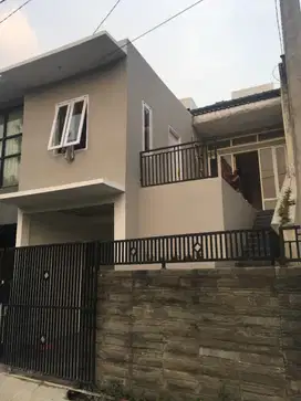 Rumah 2 Lantai Di Sariwangi Residence Parongpong