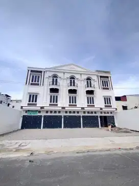 Ruko sangat panjang pelita aurora jalan pelita IV dekat jalan rakyat