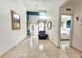 Rumah Cantik 1lt dekat pasar segar di Graha Raya